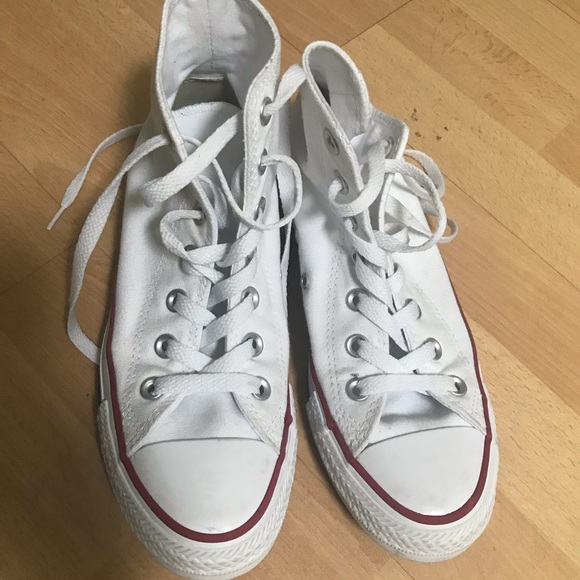 Converse - Picture 2 of 4